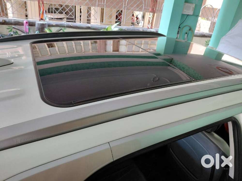 Hyundai Creta With Fancy Number 0004