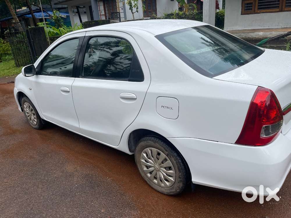 Toyota Etios 2011 Petrol Well Maintained