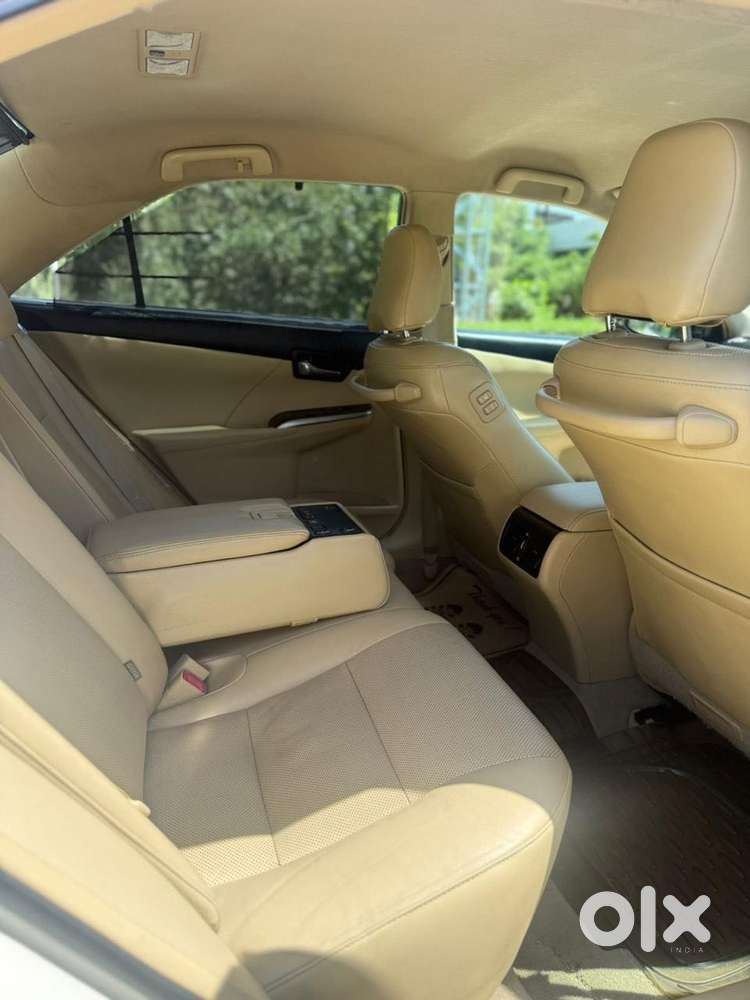 Toyota Camry 2.5 Hybrid, 2015, Petrol