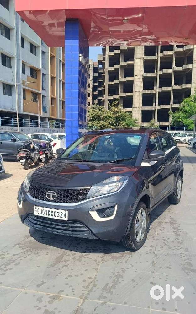 Tata Nexon 1.5 Revotorq Xm (s), 2019, Petrol