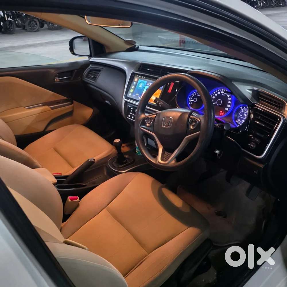 Honda City 1.5 V 4th Gen I-vtec Mt, 2015, Petrol