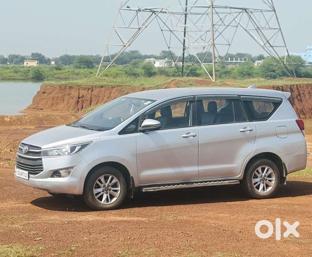 Toyota Innova Crysta 2.4 Gx Mt 8s, 2017, Diesel