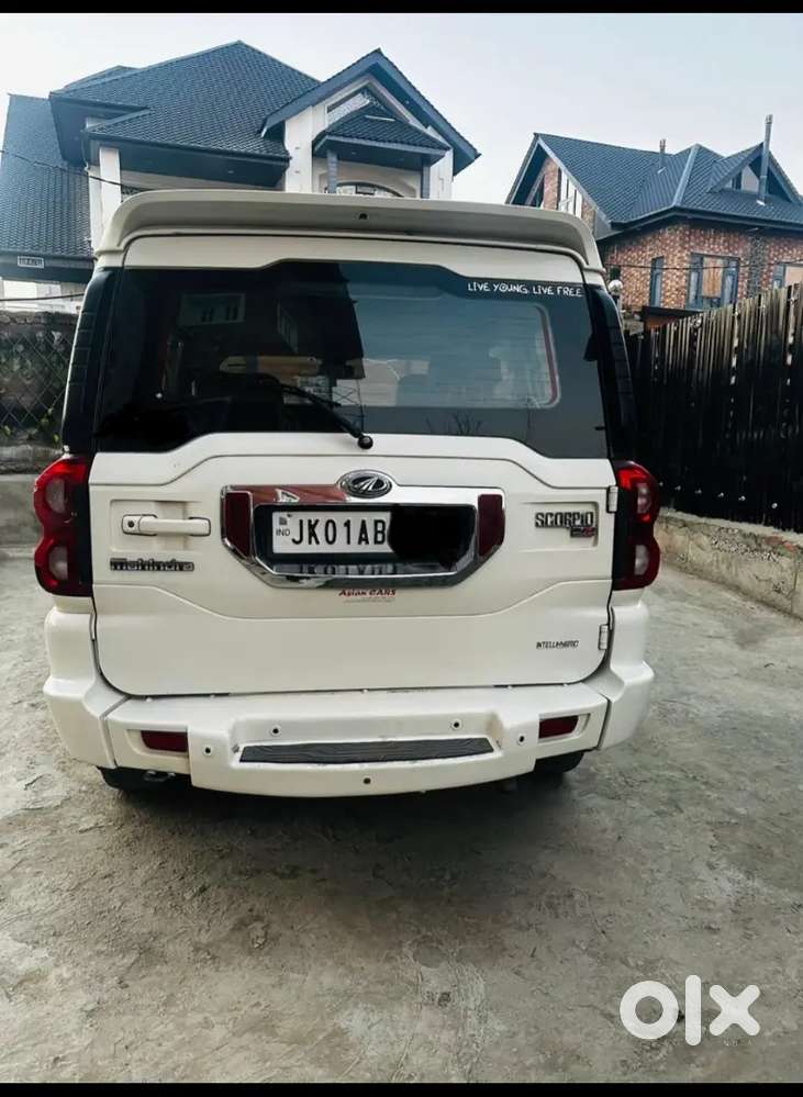 Mahindra Scorpio 2016 Diesel 180000 Km Driven