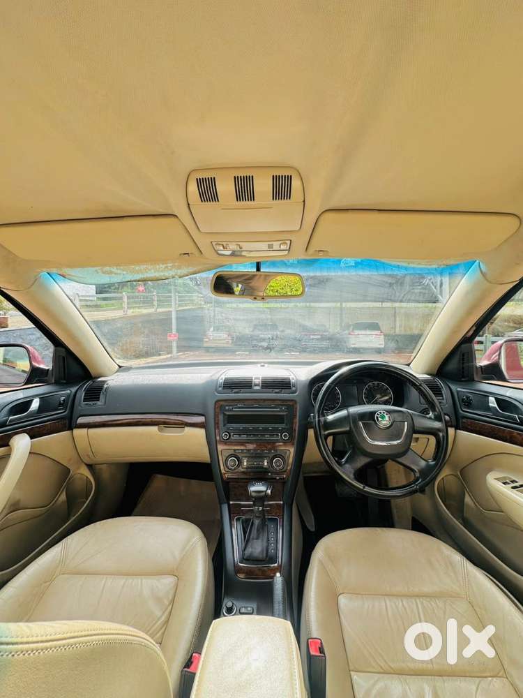 Skoda Laura Elegance 2.0 Tdi Cr At, 2012, Diesel