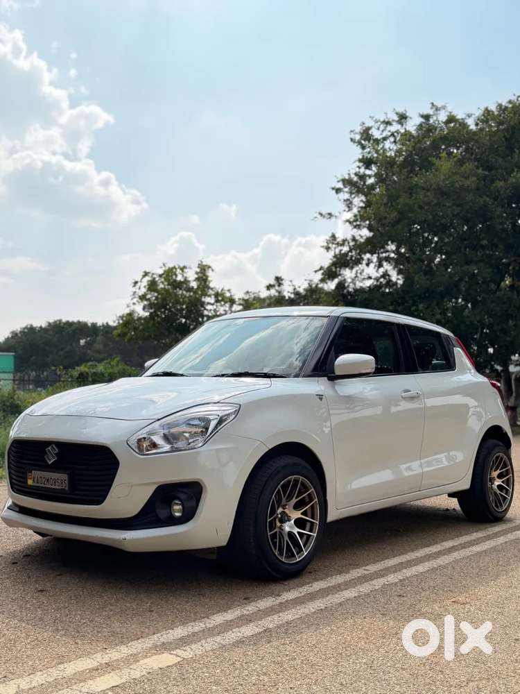 Maruti Suzuki Swift 1.3 Zxi, 2020, Petrol