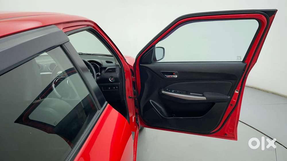 Maruti Suzuki Swift Amt Zxi, 2022, Petrol