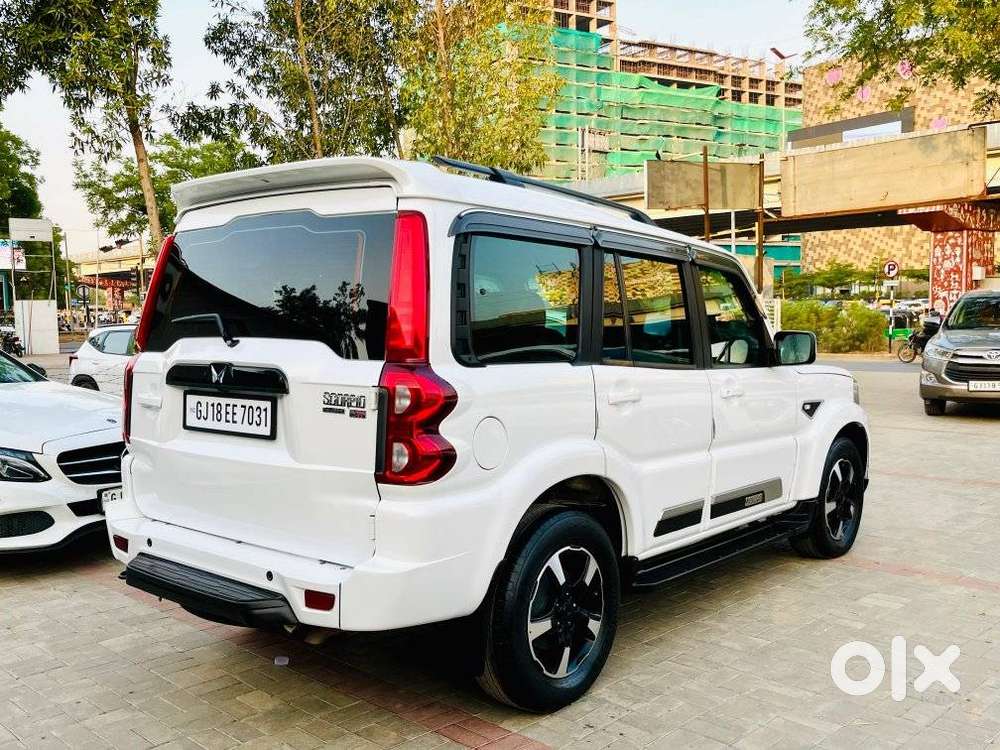 Mahindra Scorpio Classic 2.2 S 11 Mt 7 Str, 2024, Diesel