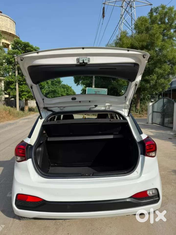 Hyundai Elite I20 Asta Option, 2018, Petrol