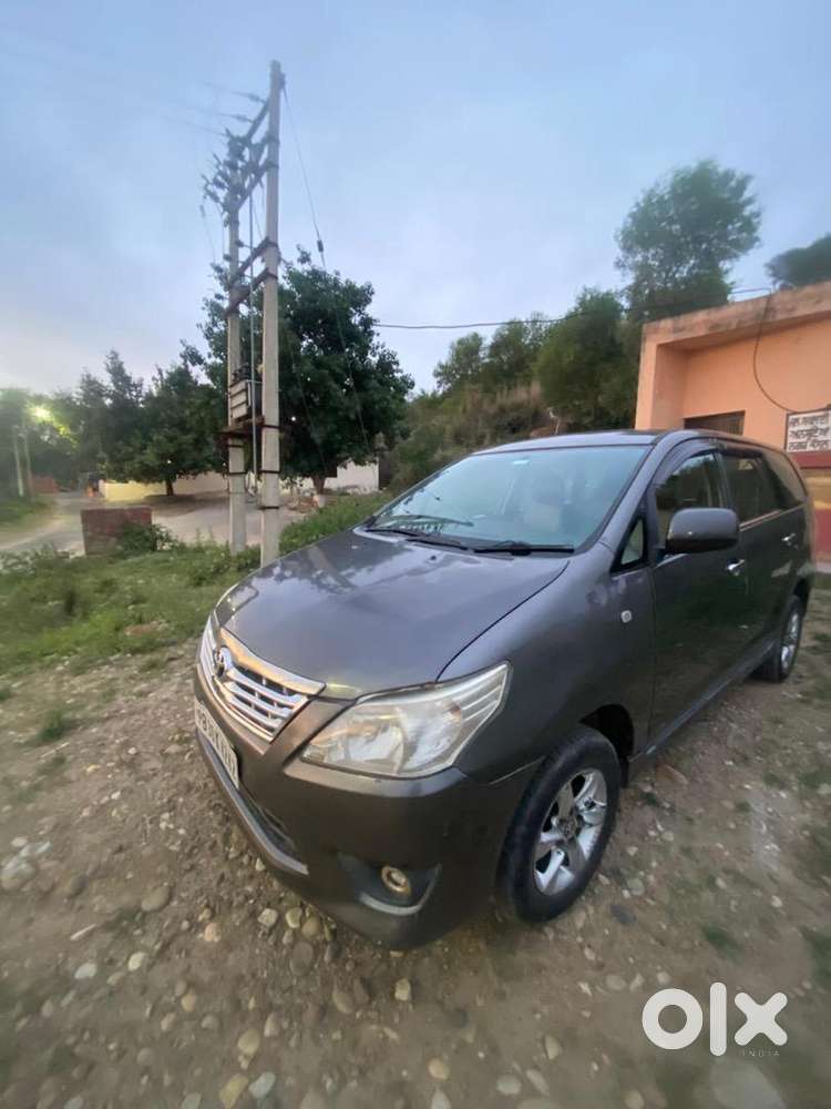 Toyota Innova 2013 Diesel Well Maintained