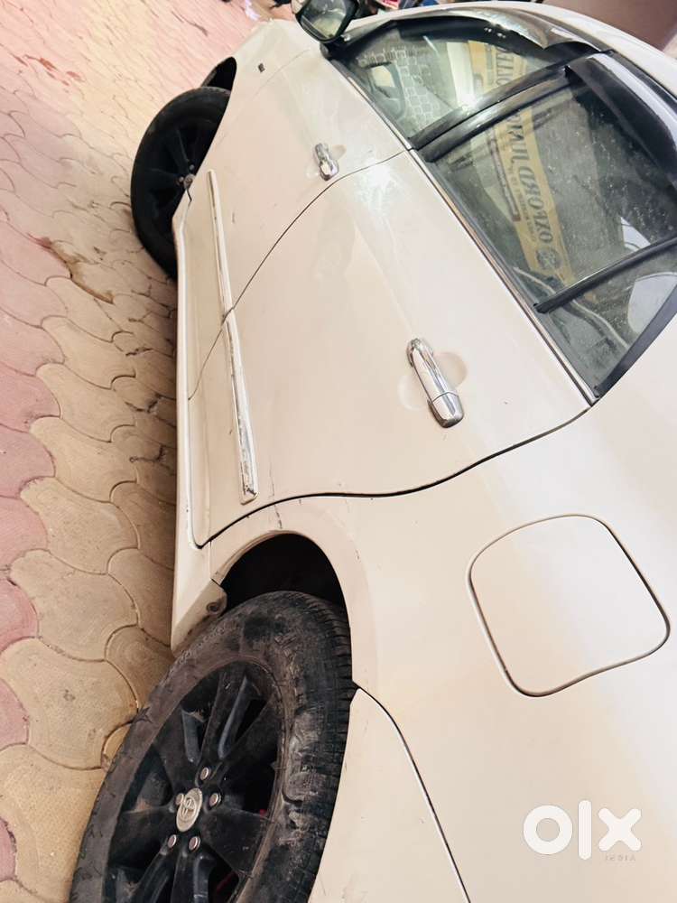 Toyota Corolla Altis 2010