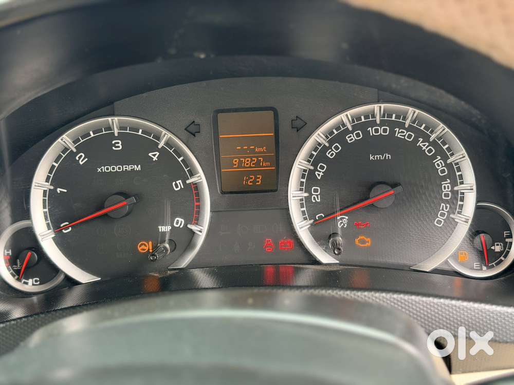 Maruti Suzuki Swift Dzire Vdi Optional, 2015, Diesel