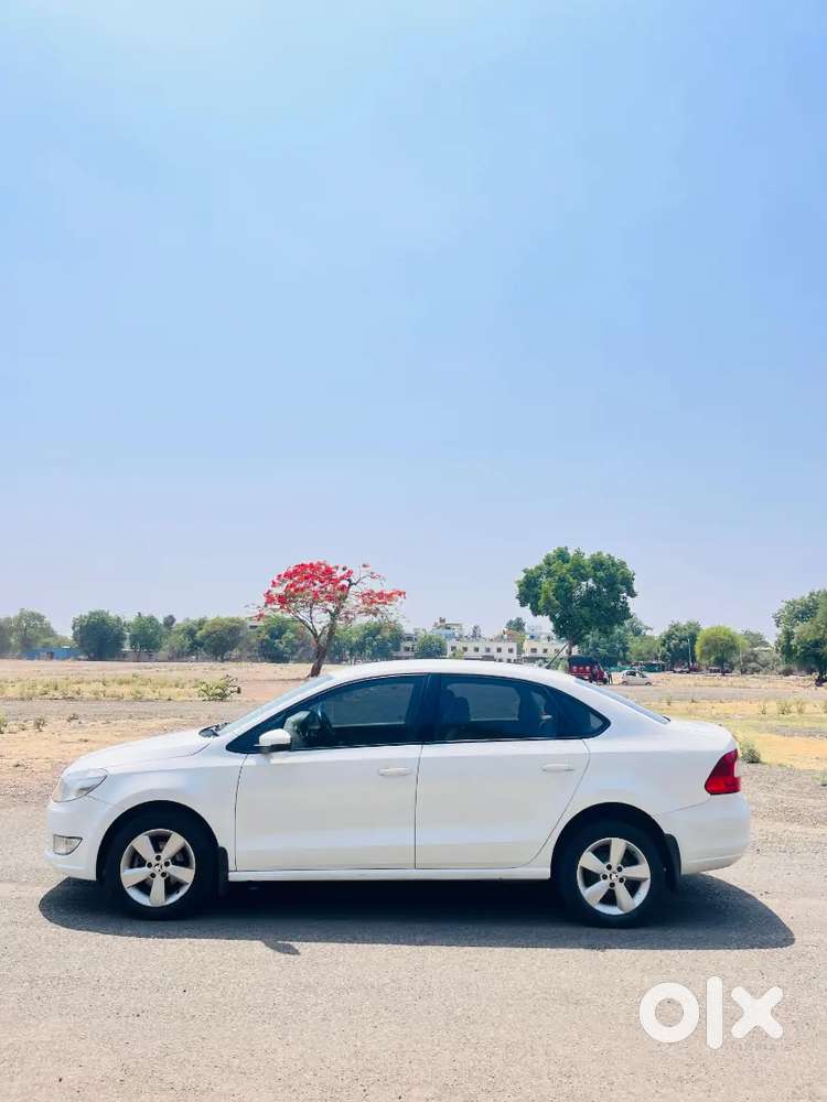 Skoda Rapid At 2015