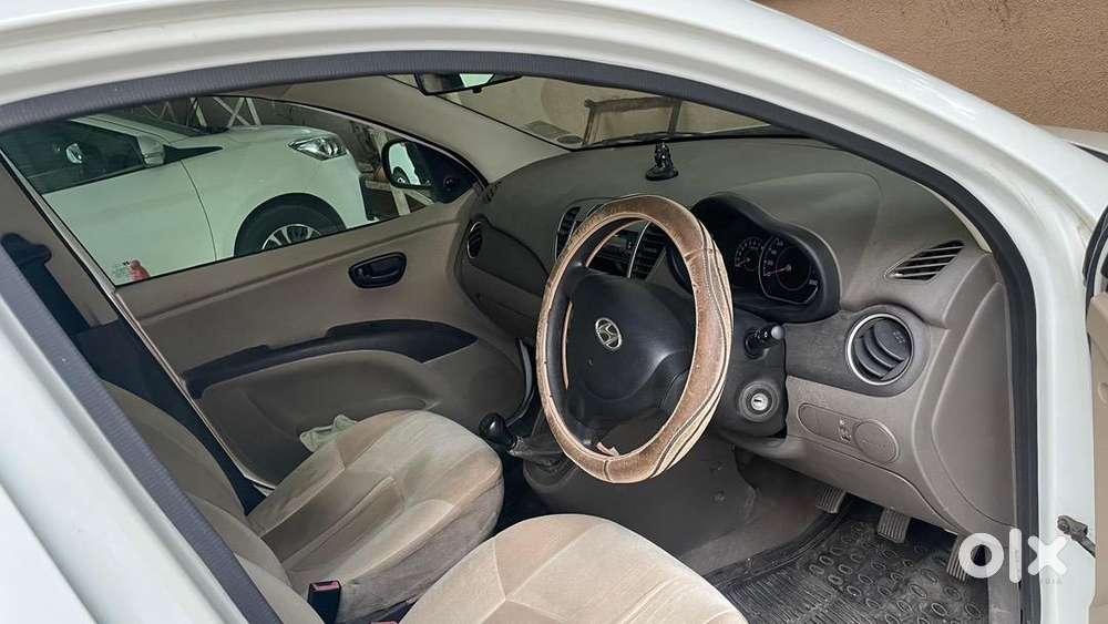 Hyundai I10 2011 Petrol 70000 Km Driven