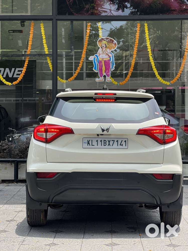 Mahindra Xuv300 W4, 2023, Petrol