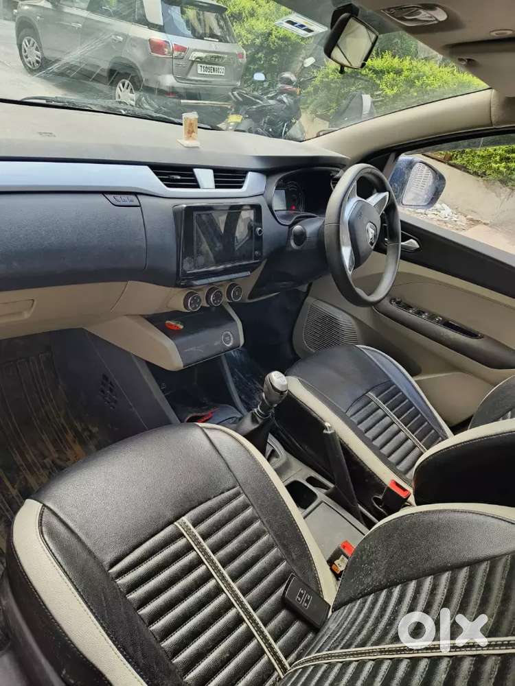 Renault Triber 1.0 Rxz 2020 Car