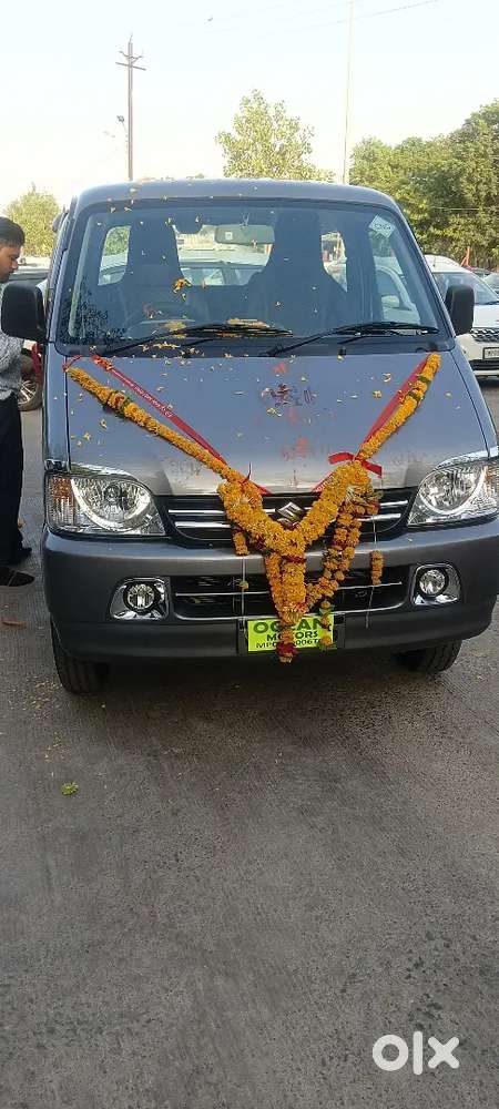 Icco Gadi Bade Par Uplabdh Hai