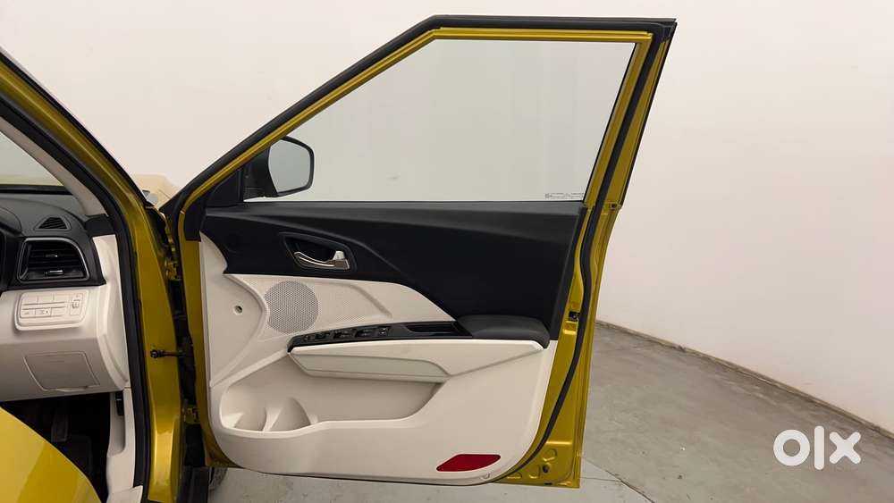 Mahindra Xuv 3xo Ax5l 1.2 Petrol At, 2024, Petrol