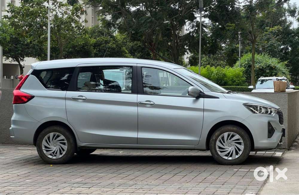 2024 Toyota Rumion Automatic, 36k Kms, Silver, 1st Owner