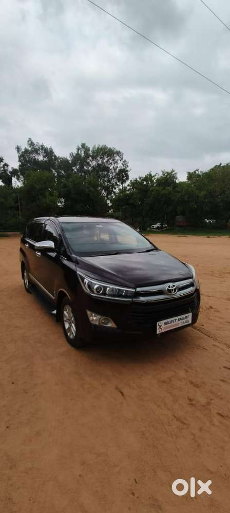 Toyota Innova 2.5 Vx 8 Seater Bs Iv, 2017, Diesel