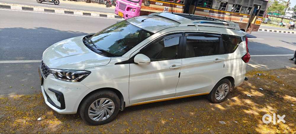 4 Months Old New Ertica Tour M Cng December 2025 Modelr