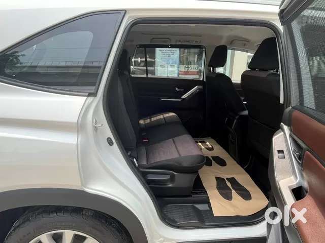 Toyota Innova Hycross 2.0 Vx Hybrid 7 Str, 2026, Petrol