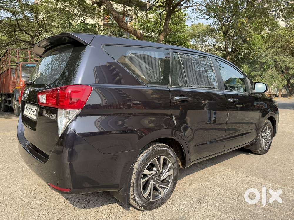 Toyota Innova Crysta 2.8 Zx At 7 Seater, 2022, Diesel