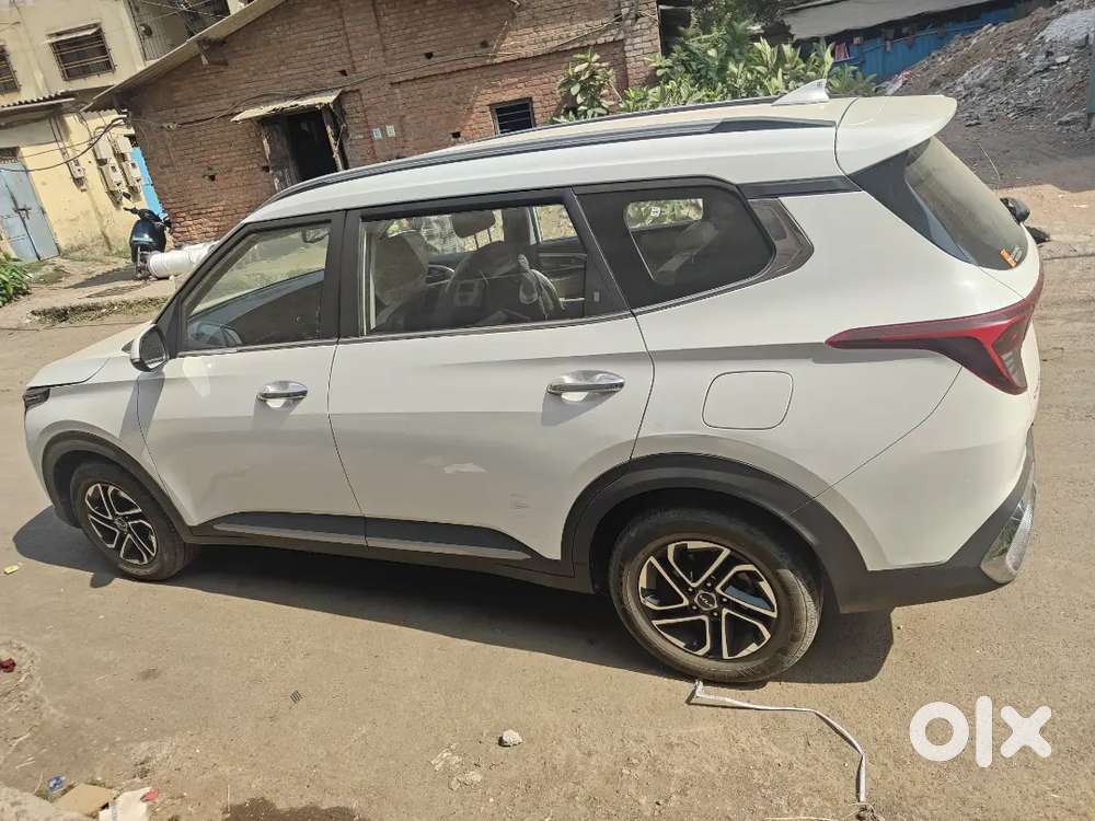 Kia Carens 2022 Petrol 15900 Km Driven