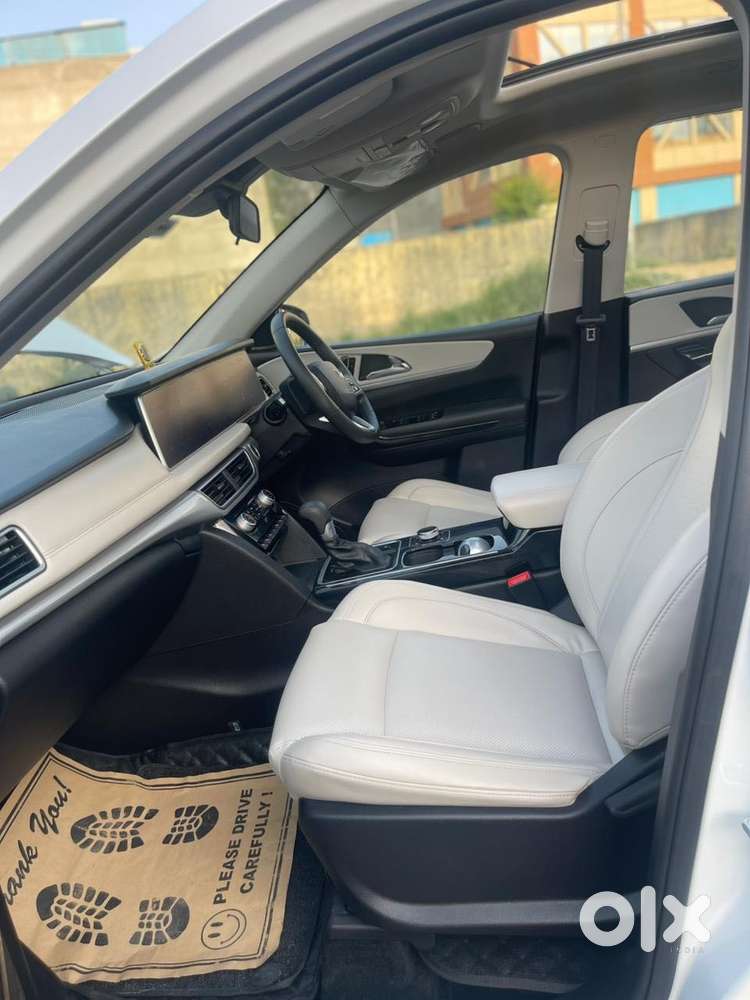 Mahindra Xuv700 Ax7 Luxury Pack Awd, 2023, Diesel