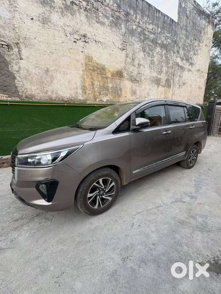 Toyota Innova Crysta 2.4 Gx Limited Edition At 7 Str, 2021, Diesel