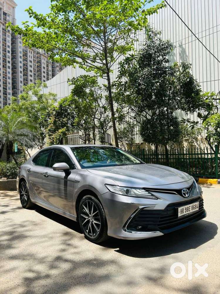 Toyota Camry Hybrid, 2022, Petrol
