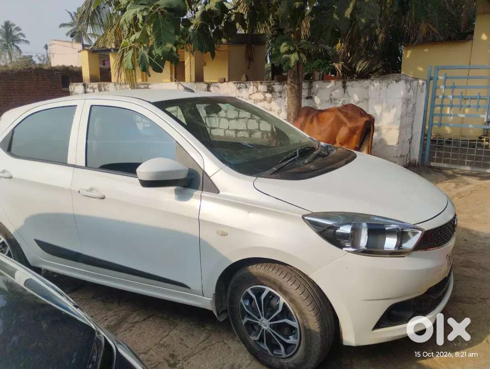 Tata Tiago Xt ( Petrol )
