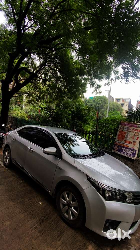 Toyota Corolla Altis 2015