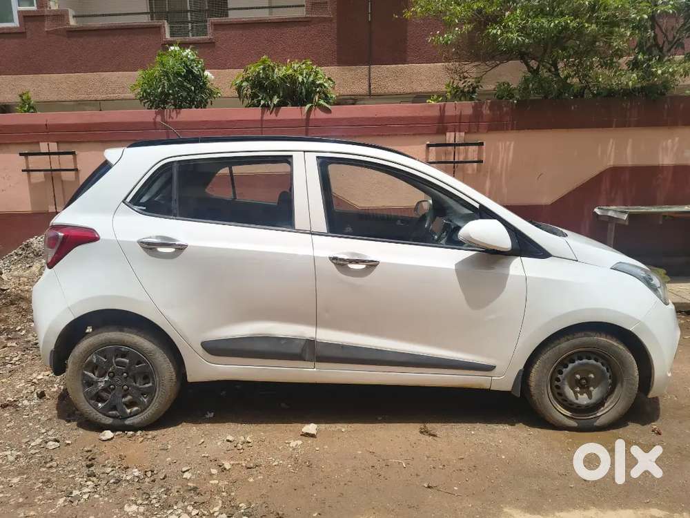 Hyundai Grand I10 Automatic 2014 Petrol 88000 Km Driven