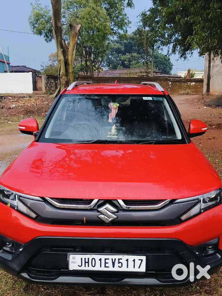 Maruti Suzuki Brezza Petrol Well Maintained