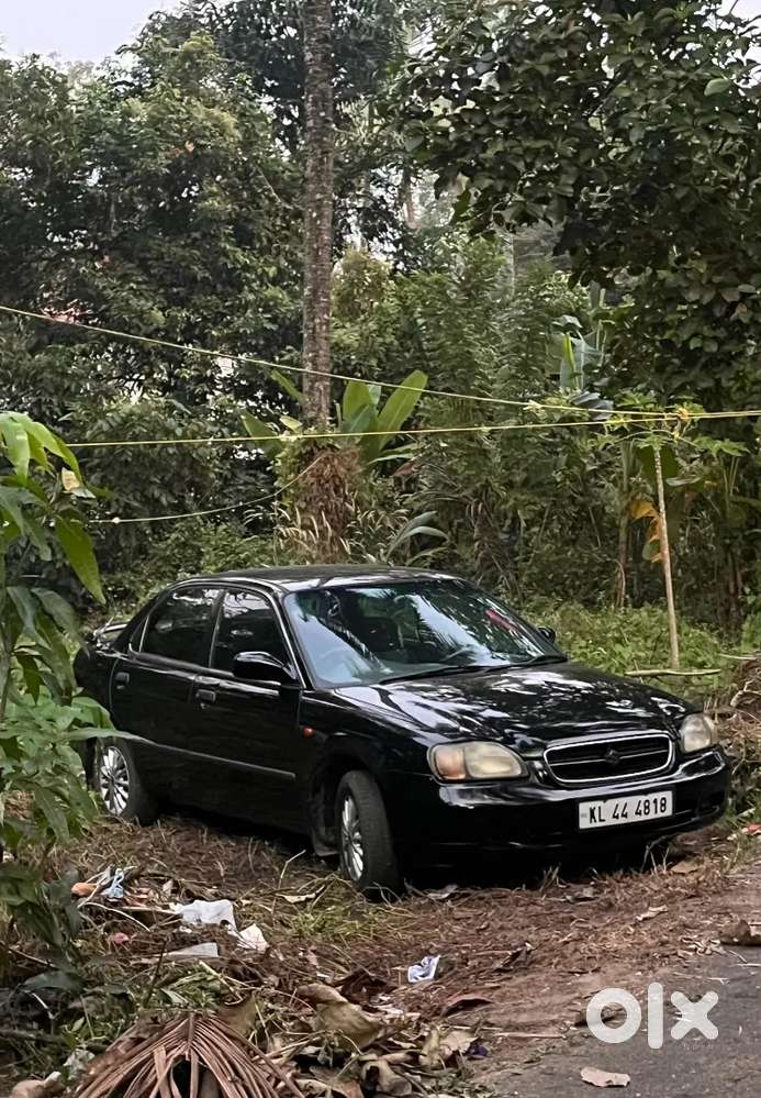 Maruti Suzuki Baleno.1.6 Lxi  2002