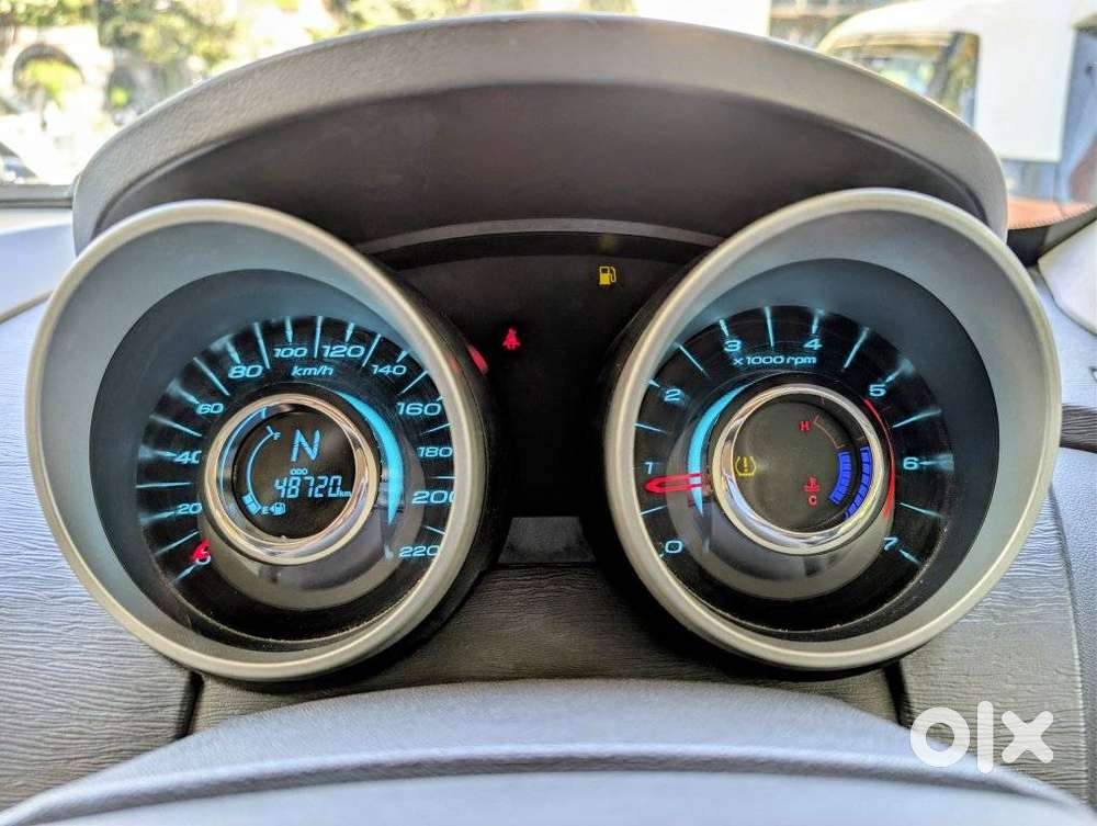 Mahindra XUV500 W8 AT, 2017, Diesel