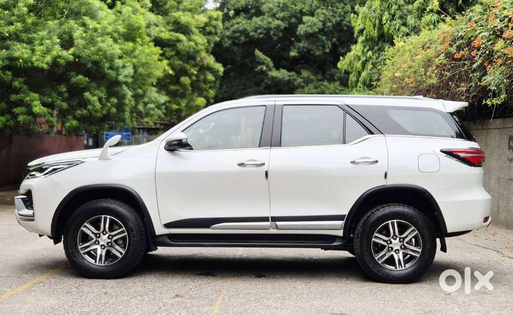 Toyota Fortuner 4x2 At 2.7 Petrol, 2024, Petrol