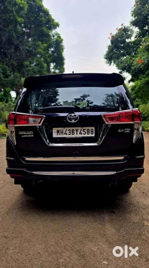 Toyota Innova Crysta [2020-ongoing] 2.4 Vx 8 Str, 2021, Diesel