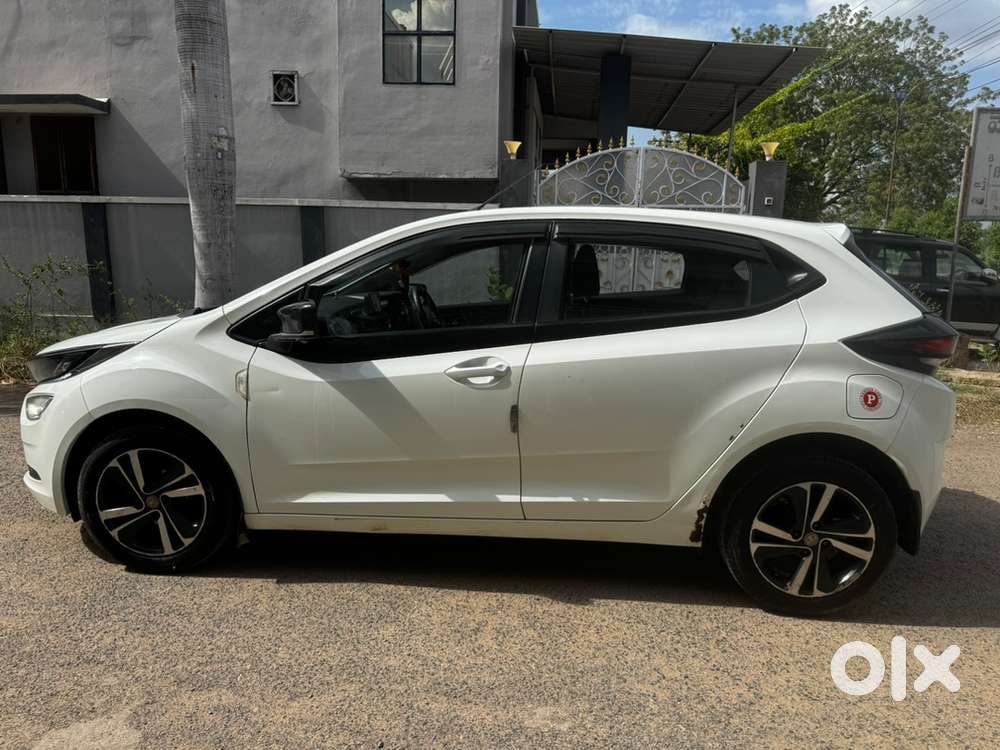 Tata Altroz Petrol 2020