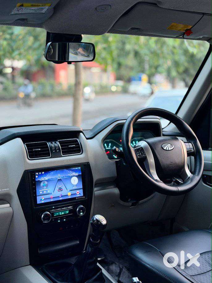 Mahindra Scorpio S10, 2015, Diesel