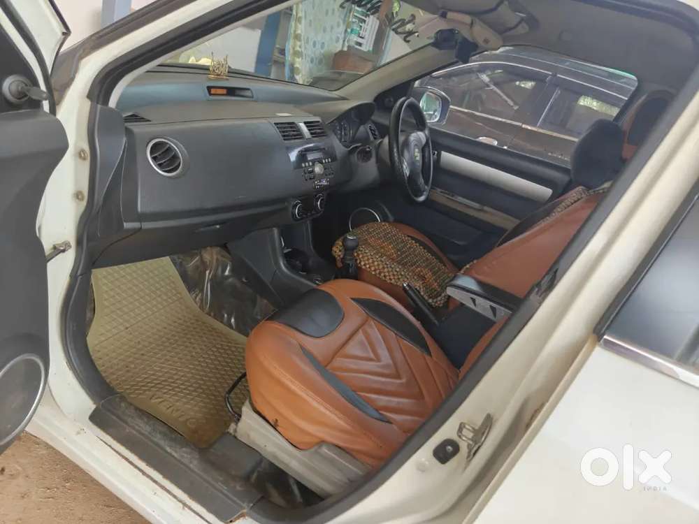 Swift Dzire Maruti 2010