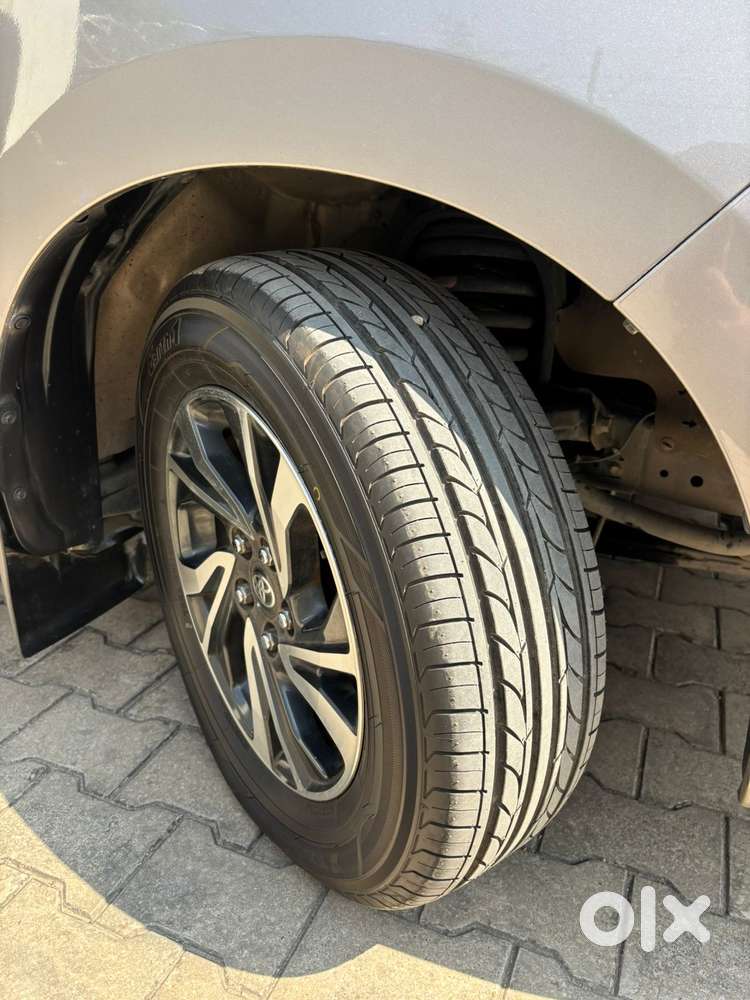 Toyota Innova Crysta 2.4 G Mt, 2021, Diesel