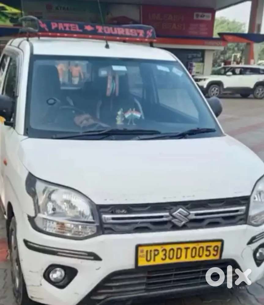 Gadi Taxi He Tex Laif Time Bra Huwa He Baki Dakument Ok He Sare