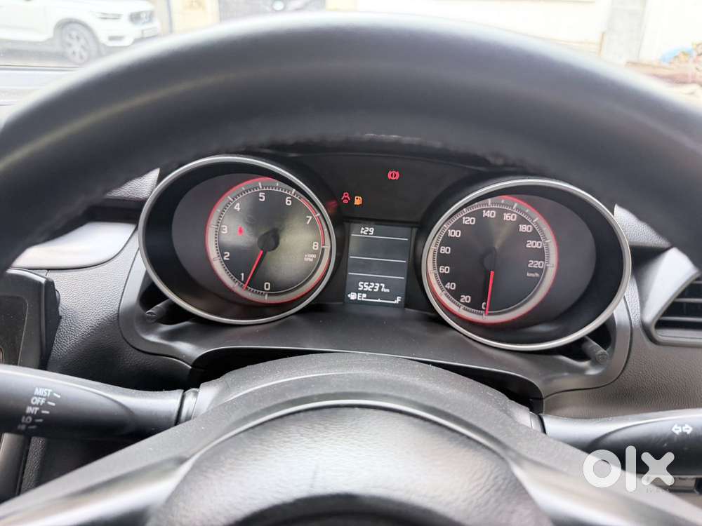 Maruti Suzuki Swift Vxi + Manual, 2021, Petrol