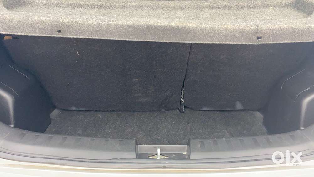 Maruti Suzuki Swift Zxi, 2015, Petrol