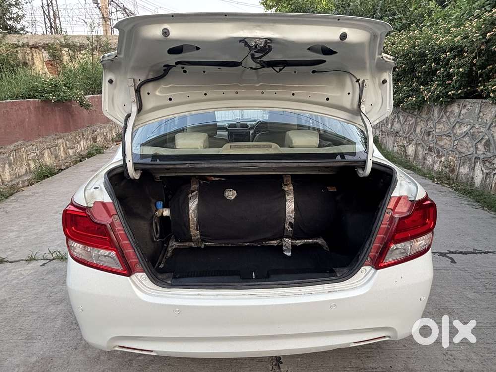 Maruti Suzuki Swift Dzire 1.2 Vxi Bsiv, 2019, Cng & Hybrids