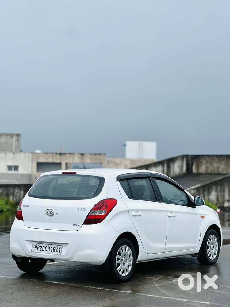 Hyundai I20 Magna, 2011, Petrol