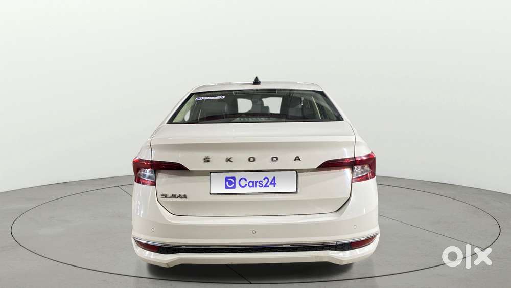 Skoda Slavia 1.0 Tsi Style At, 2023, Petrol