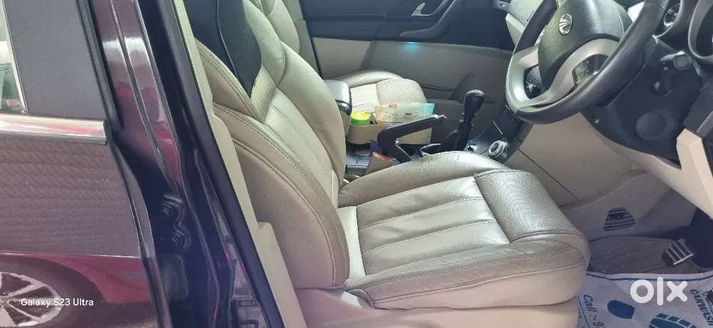 Mahindra Xuv500 2016 W10, Manual