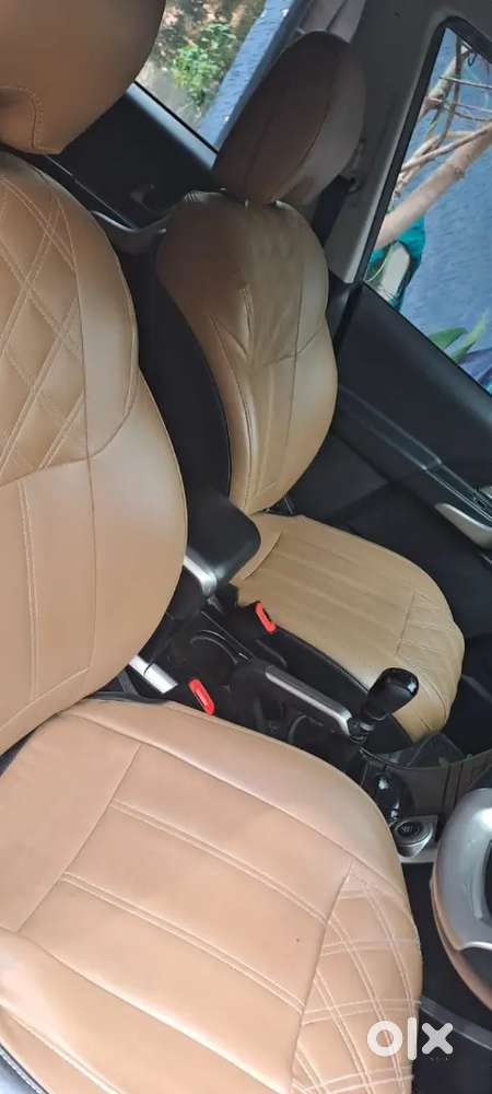 Well Maintained With New Battery Installed With Warranty